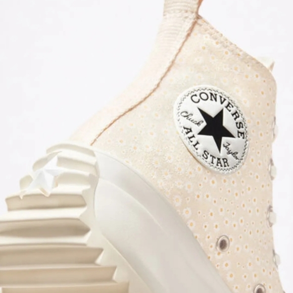 Converse Run Star Hike Hi Platform Daisy Women's Sz: / A03340C - Picture 6 of 14